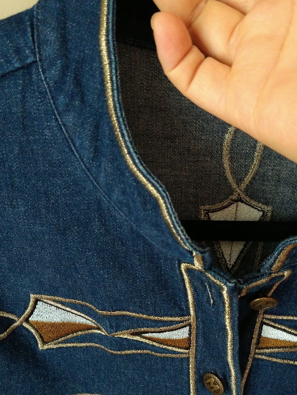 Bob Mackie 🔥 Blue Denim Jacket with Gold Embroidery @SizeL - Picture 8 of 9